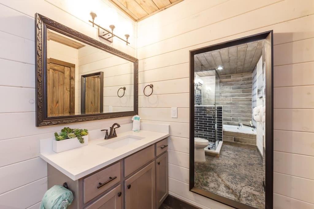 Romantic A-Frame Private Hottub Firepit Neargsmnp 塞维尔维尔 外观 照片
